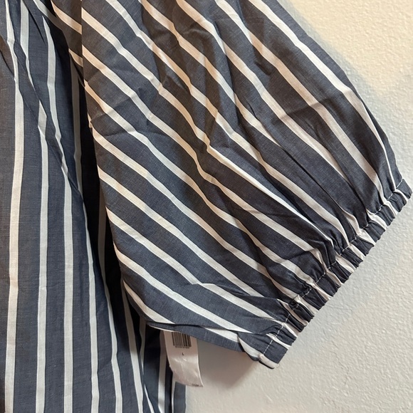 NWT OLD NAVY Blouse - Picture 4 of 6